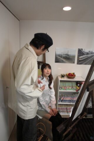 34803022_002_a2f0 Nude artist Sakura Saya fucks her client & gets her hairy pussy creampied