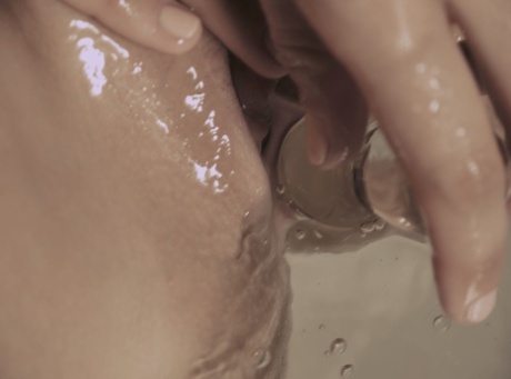 68649463_085_83c2 The Life Erotic featuring Elza Sex Pics