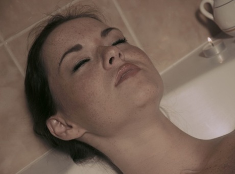 68649463_086_83c2 The Life Erotic featuring Elza Sex Pics