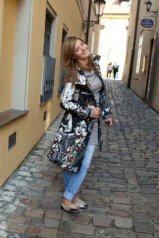 72313270_125_f115 Absolutely gorgeous teen Edwige A shows her trimmed cunt on a bed up close