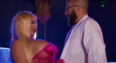 96490878_074_5118 Brazzers Network performed by Bibi Bugatti, Xander Corvus Hot Porn Pics