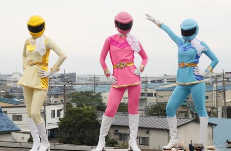 99430120_002_810a Japan HDV