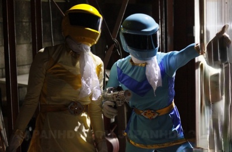 99430120_060_e806 Japan HDV