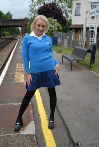 35713334_014_317e College Uniform featuring Jessie B Porn Photos