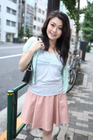 87151248_001_05a0 Japanese MILF Kyoko Nakajima heads indoors to get bare naked