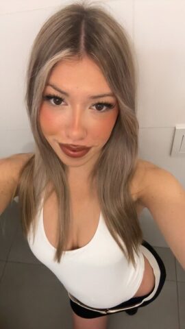 94097146_001_3778 OnlyFans Hey Its Millie XX starring Hey Its Millie XX Porn XXX