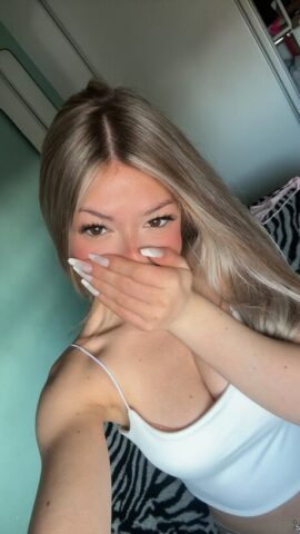 94097146_010_0647-1 OnlyFans Hey Its Millie XX starring Hey Its Millie XX Porn XXX